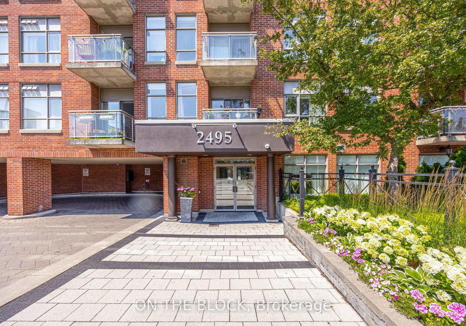 2495-dundas-street-w-toronto-toronto-ontario-w13559024