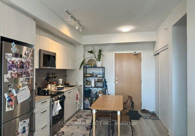 1787-st-clair-avenue-w-toronto-toronto-ontario-w13559060