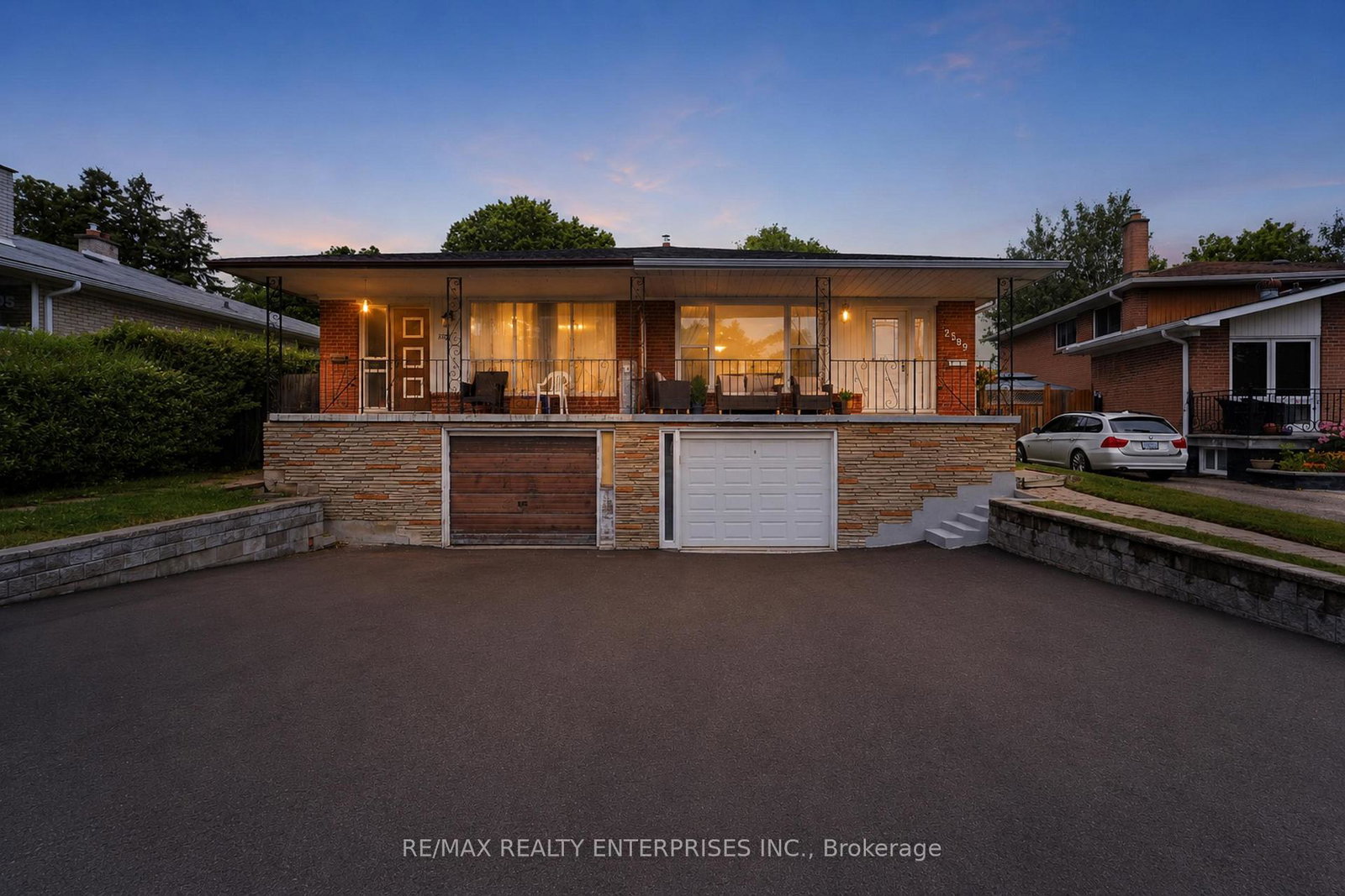 2589-lundigan-drive-mississauga-ontario-w13559086
