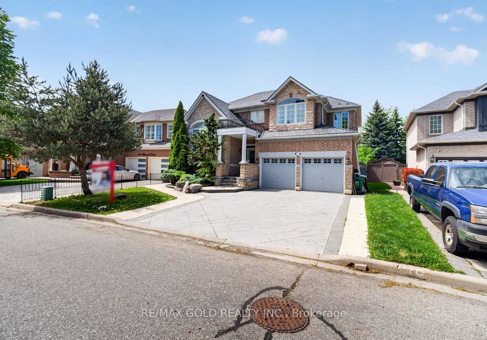61-whitwell-drive-brampton-ontario-w13559112