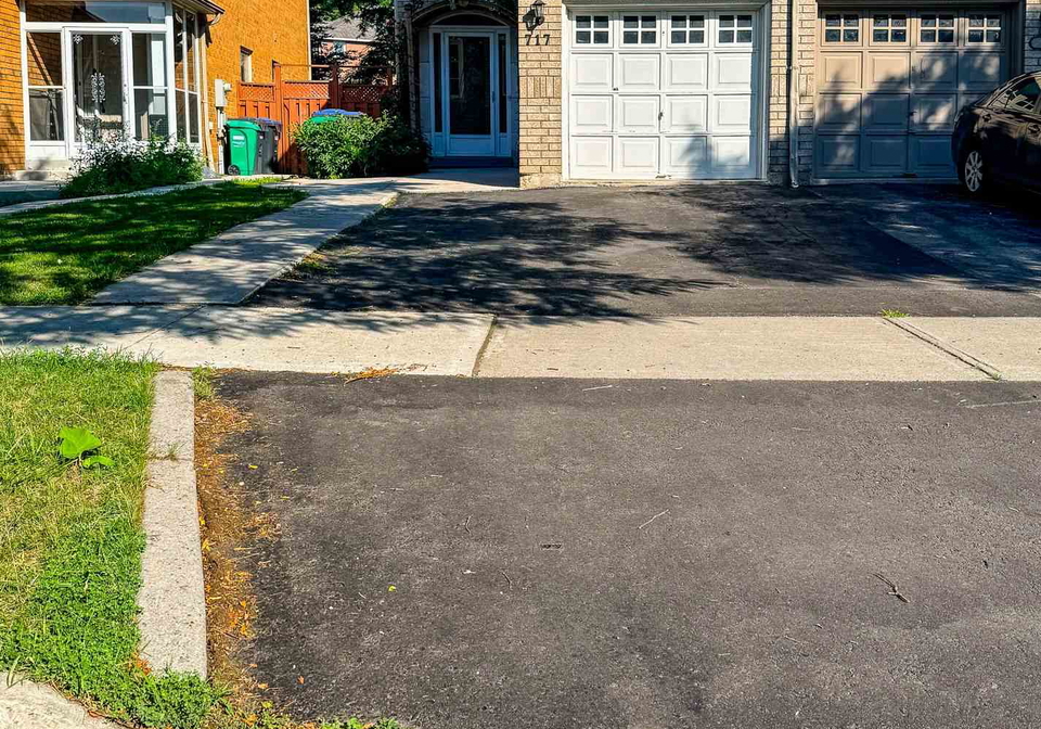 717-mirage-place-mississauga-ontario-w13559300