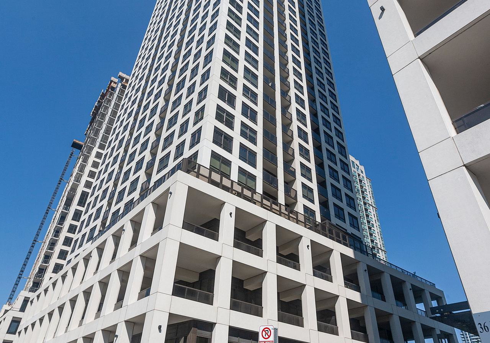 30-elm-drive-w-mississauga-ontario-w13559328