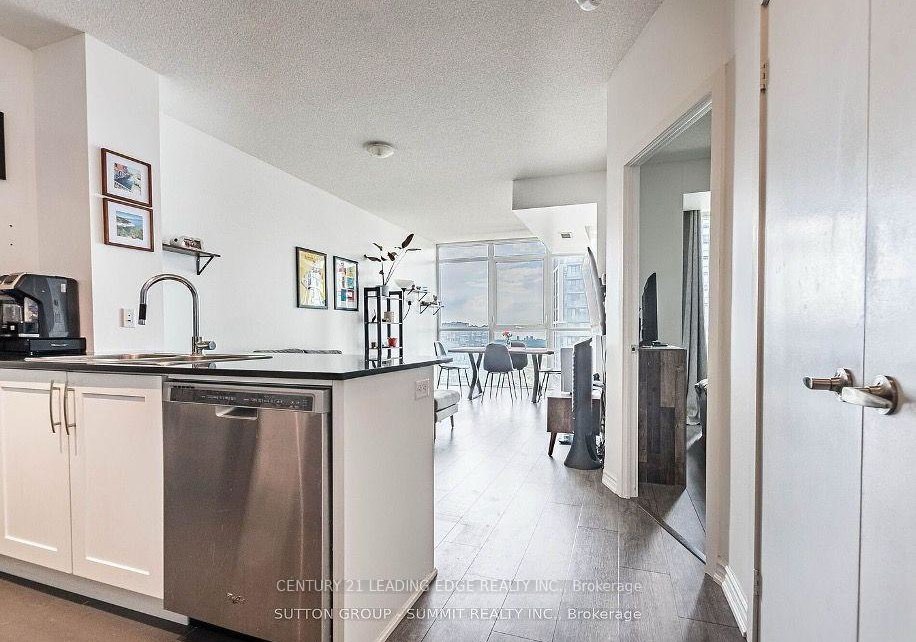 4070-confederation-parkway-mississauga-ontario-w13559432