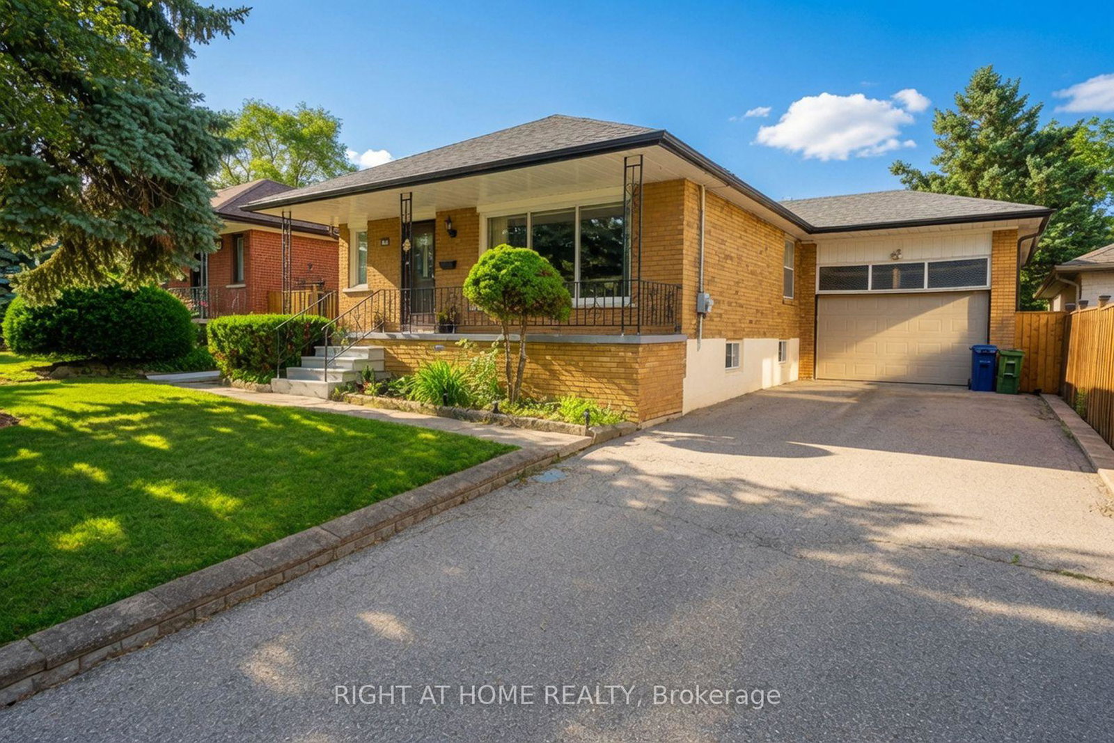 37-garside-crescent-toronto-north-york-ontario-w13559868