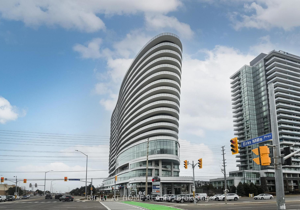 2520-eglinton-avenue-w-mississauga-ontario-w13559962