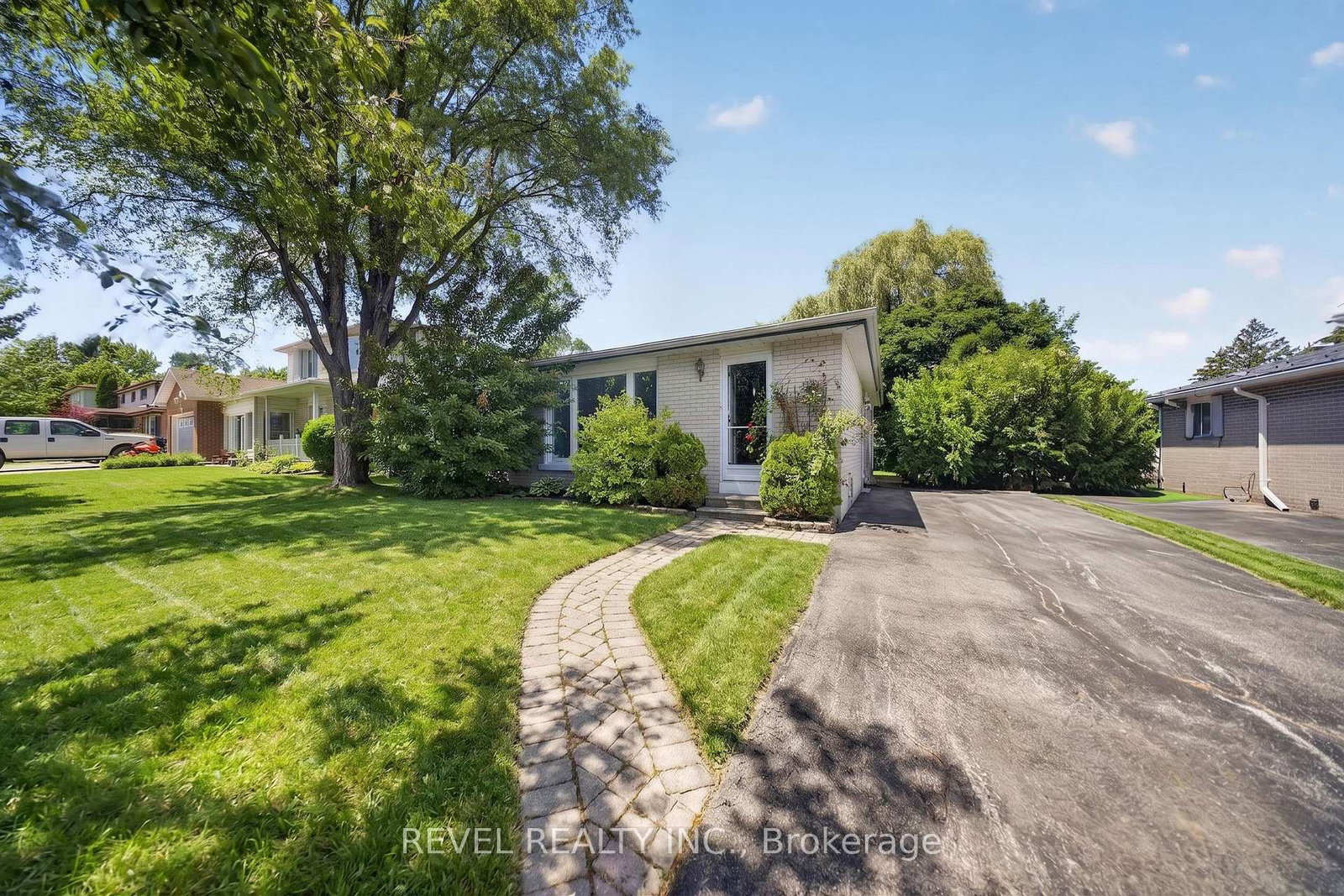 9-deloraine-drive-brampton-ontario-w13560004