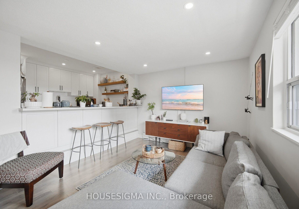 15-elizabeth-street-n-mississauga-ontario-w13560138