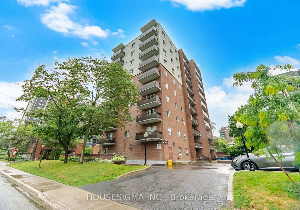 15-elizabeth-street-n-mississauga-ontario-w13560138