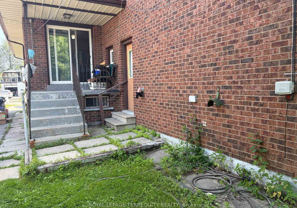 40-macdonald-street-toronto-etobicoke-ontario-w13560268