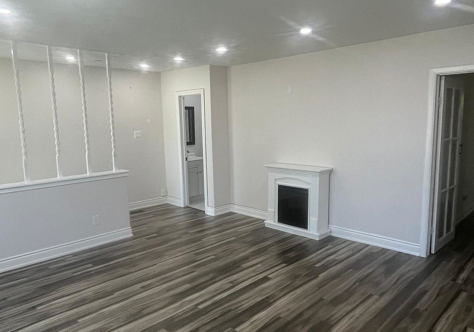 75-mcmurchy-avenue-s-brampton-ontario-w13560506