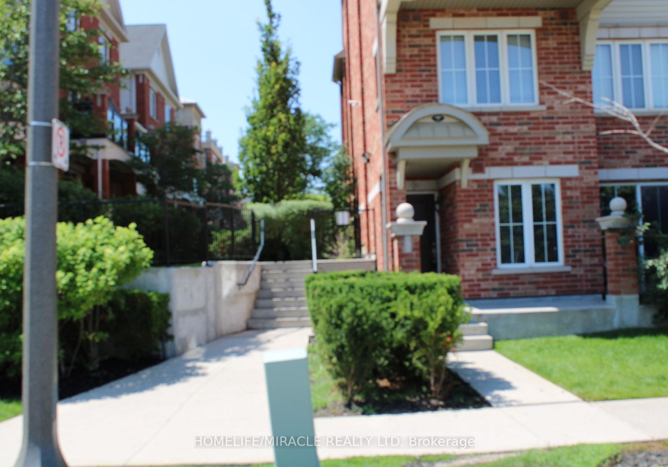 2508-post-road-oakville-ontario-w13560616