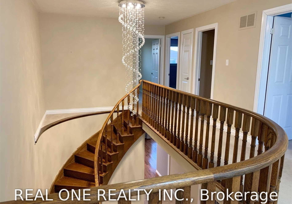 1520-greenridge-circle-oakville-ontario-w13560620