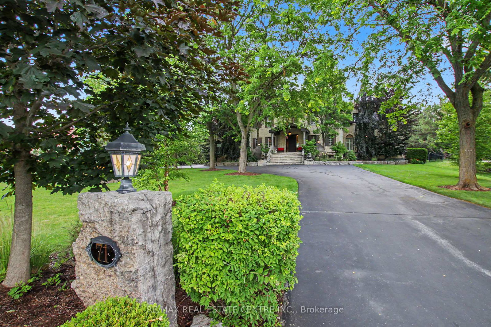 71-mae-court-milton-ontario-w13560636