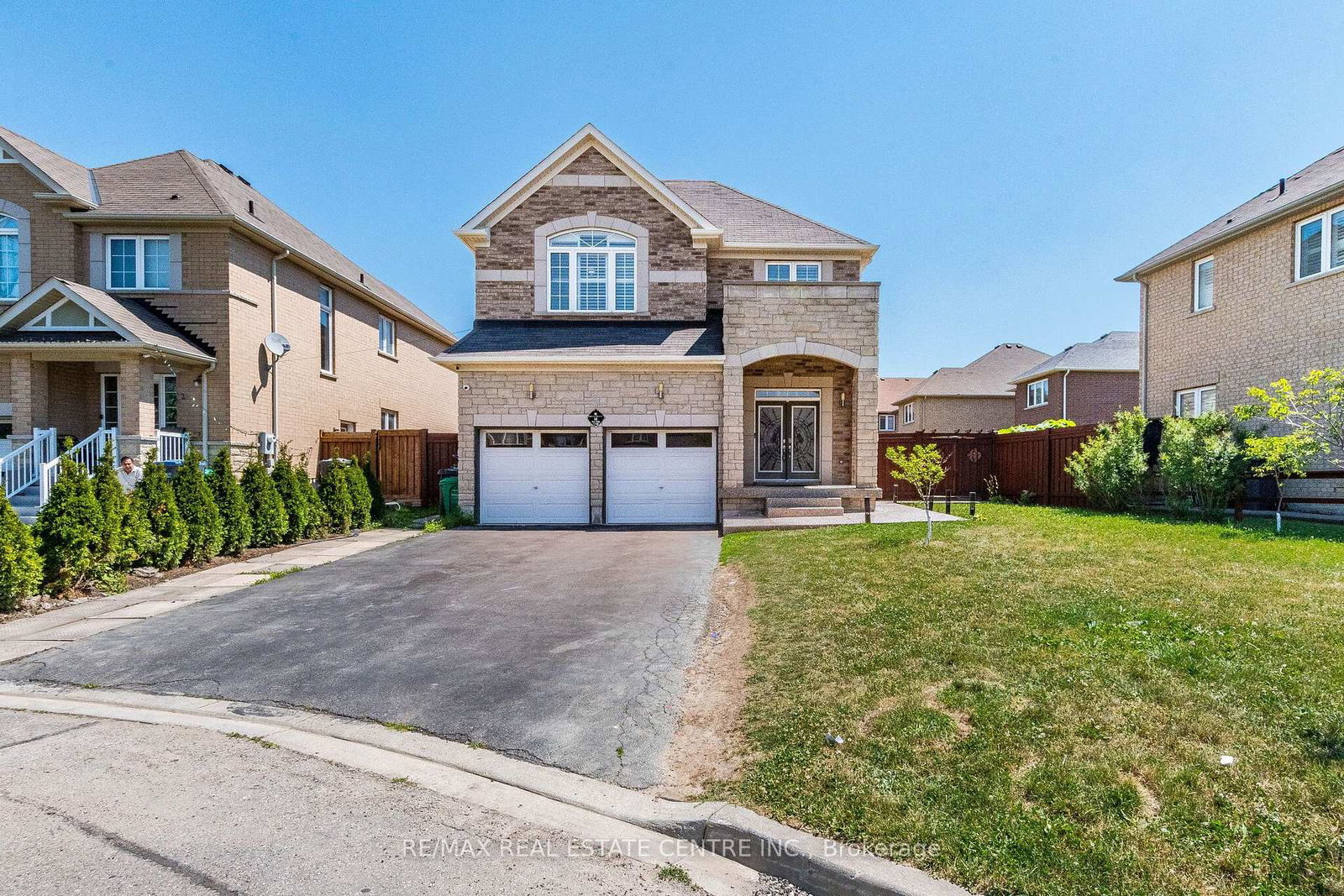 22-red-ash-court-brampton-ontario-w13560806