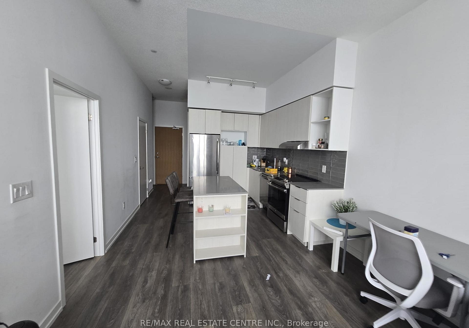 2520-eglinton-avenue-w-mississauga-ontario-w13560880