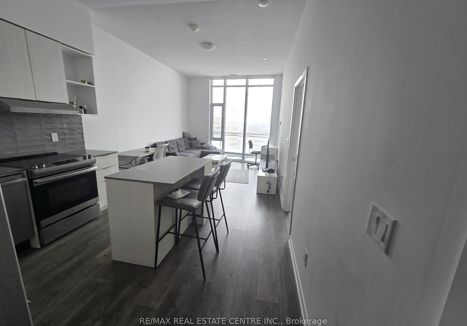 2520-eglinton-avenue-w-mississauga-ontario-w13560880