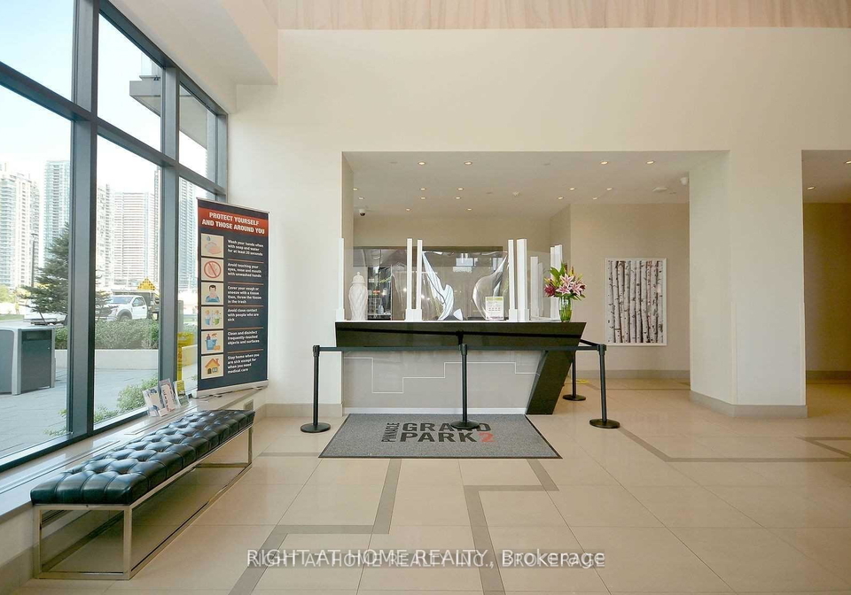 3975-grand-park-drive-mississauga-ontario-w13561134