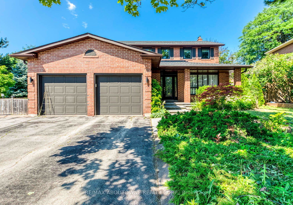 1124-notley-crescent-oakville-ontario-w13561188