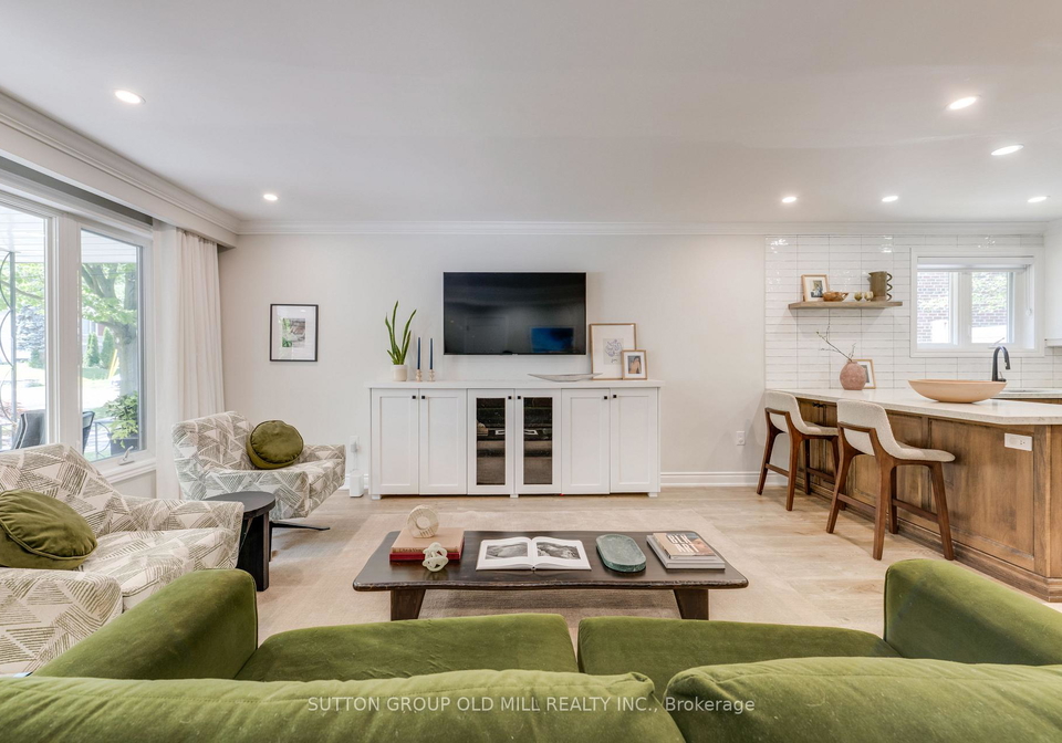 85-bonnyview-drive-toronto-etobicoke-ontario-w13561346