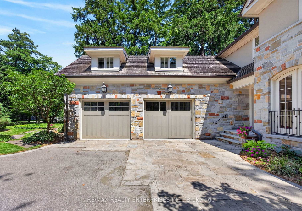 1396-crescent-road-mississauga-ontario-w13561702