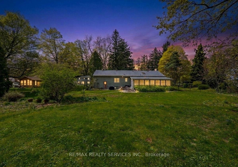1368-2-side-road-burlington-ontario-w13561744
