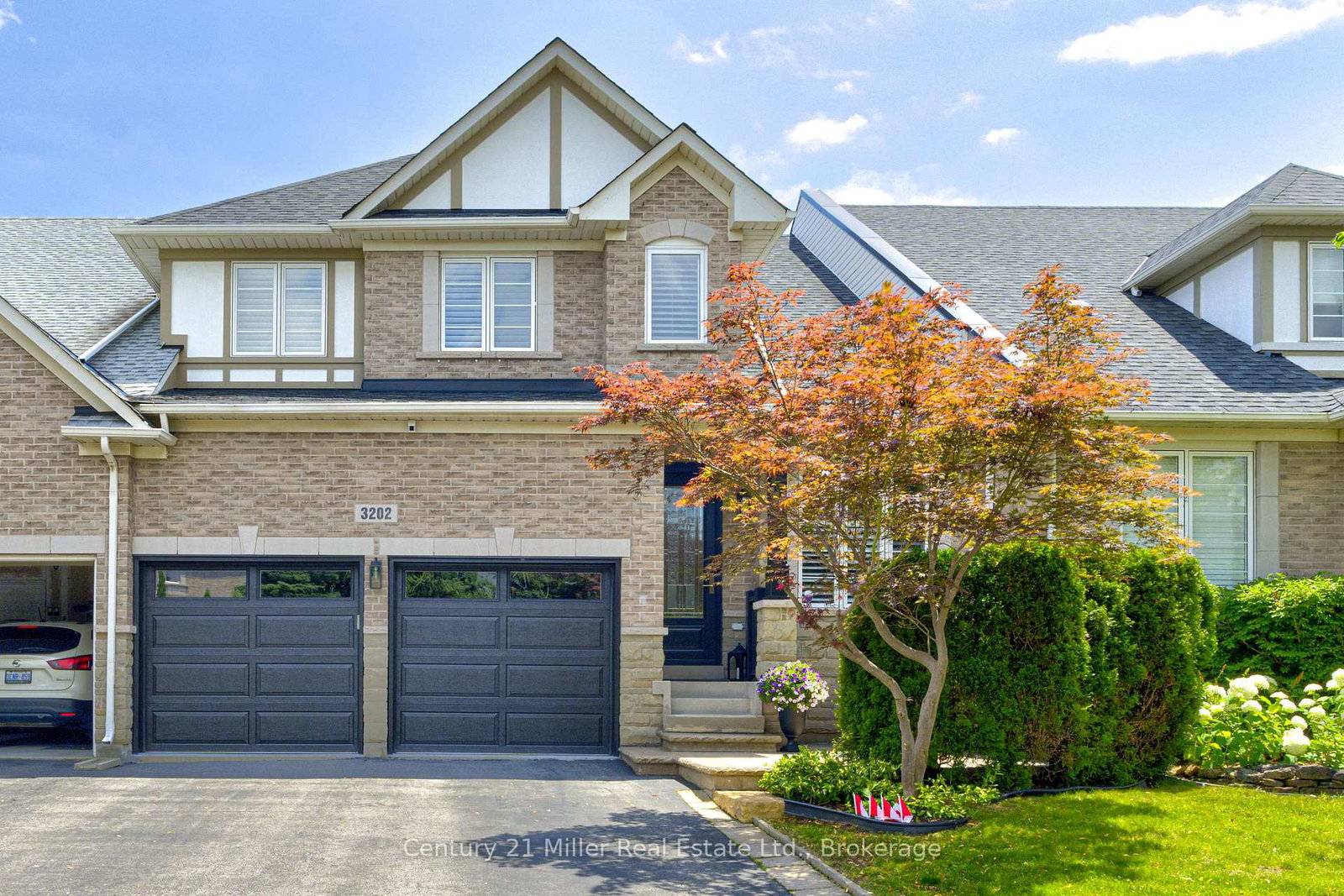 3202-epworth-crescent-oakville-ontario-w13561788