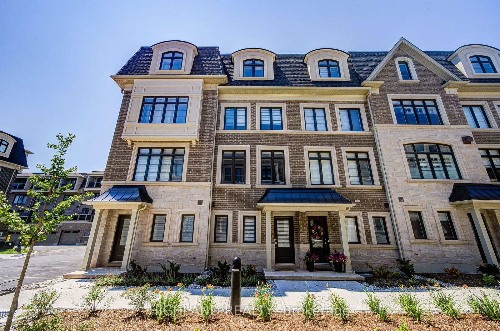 270-melody-common-oakville-ontario-w13562156