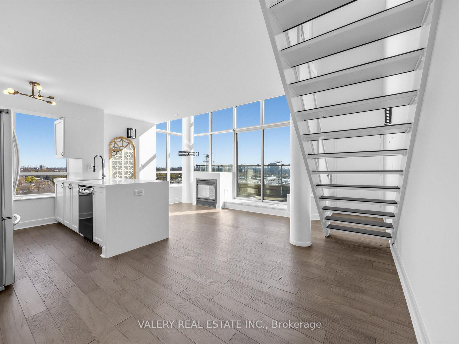 250-manitoba-street-toronto-etobicoke-ontario-w13562248