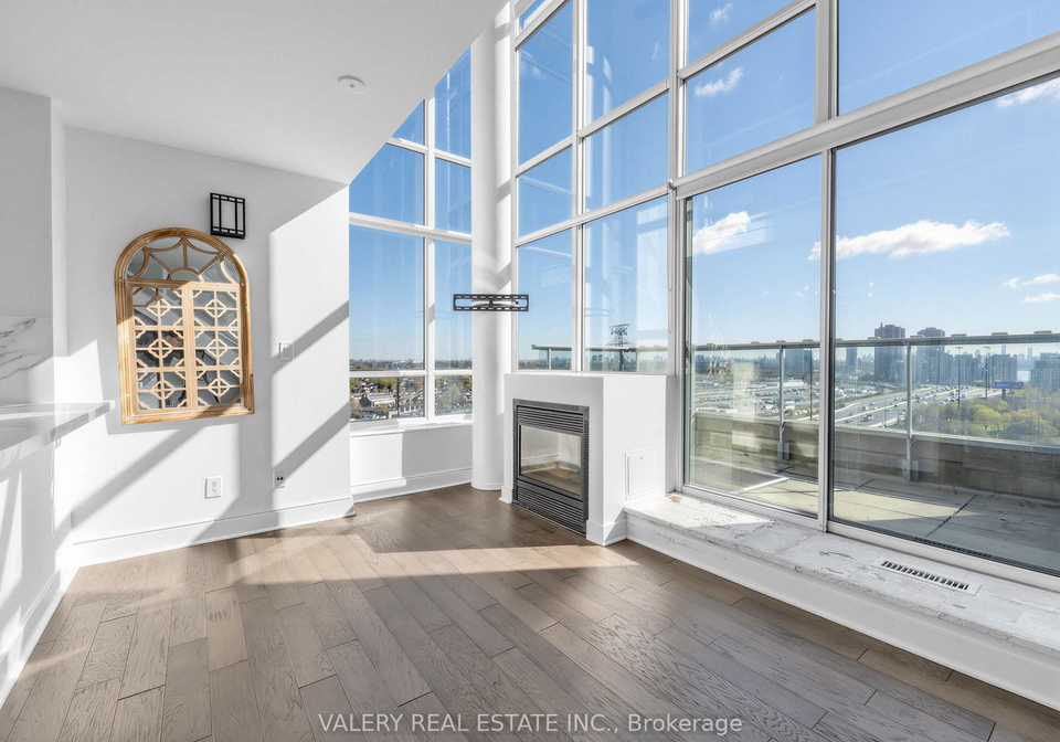 250-manitoba-street-toronto-etobicoke-ontario-w13562248