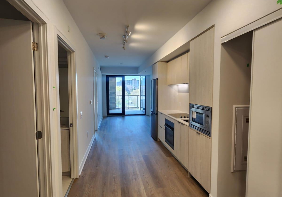 86-dundas-street-e-mississauga-ontario-w13562266