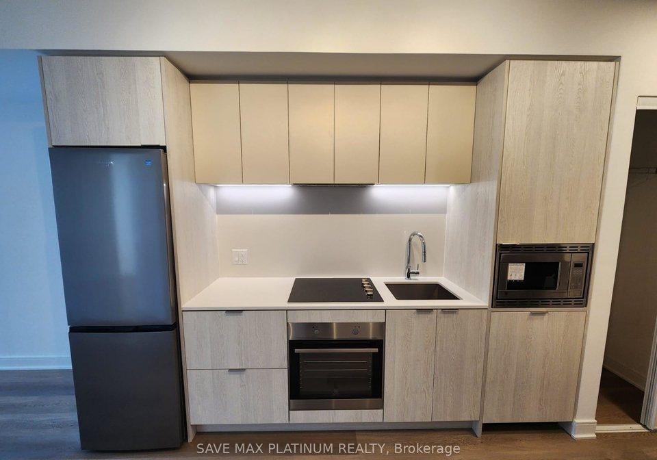 86-dundas-street-e-mississauga-ontario-w13562266
