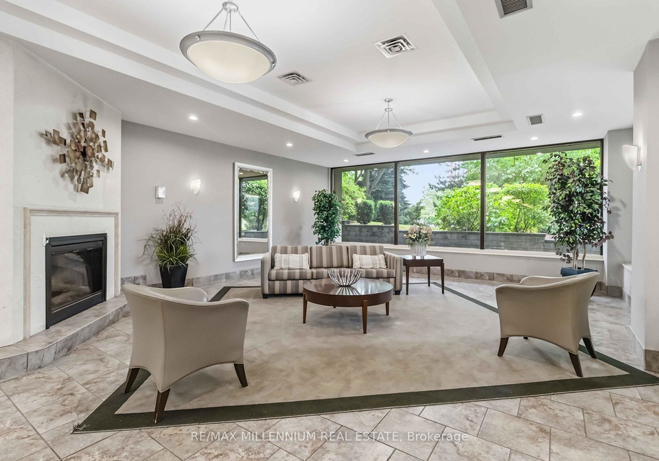 4235-sherwoodtowne-boulevard-mississauga-ontario-w13562440