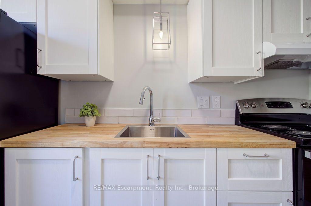 830-robinson-street-burlington-ontario-w13562494