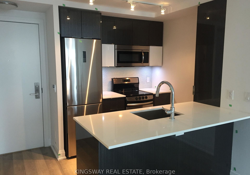 56-annie-craig-drive-toronto-etobicoke-ontario-w13563048
