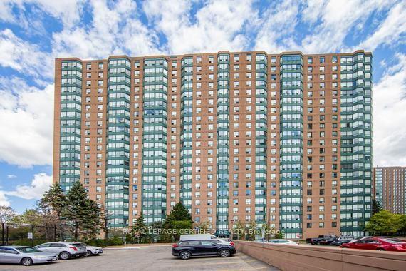 135-hillcrest-avenue-mississauga-ontario-w13563100