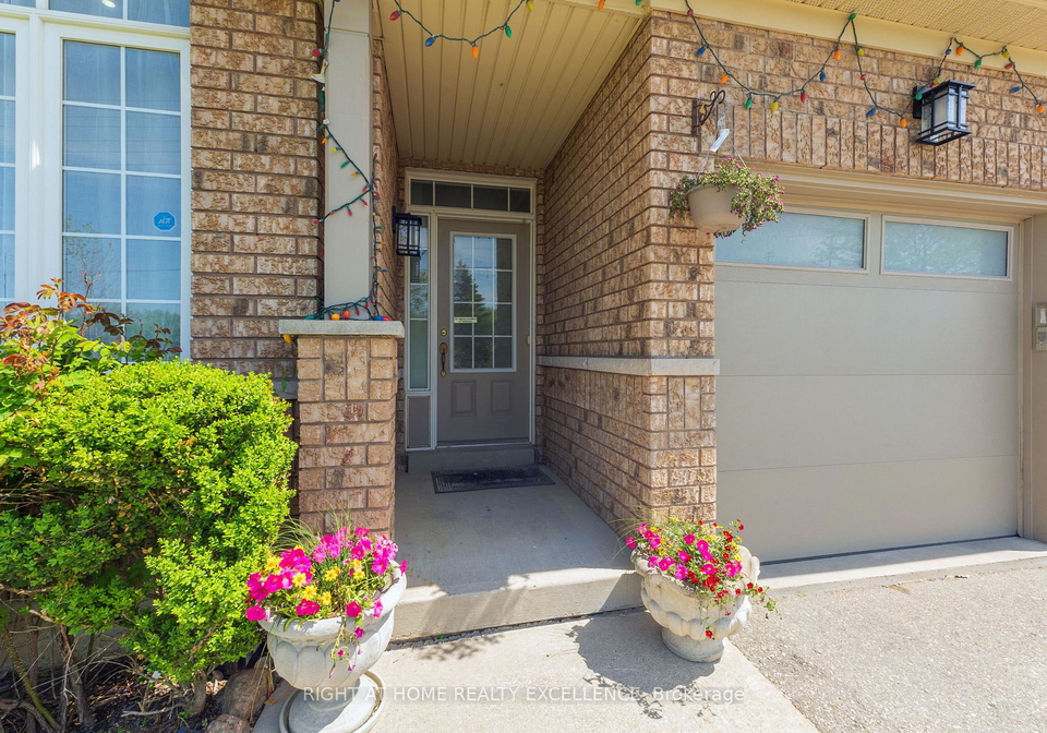 17-keeleview-crescent-brampton-ontario-w13563250