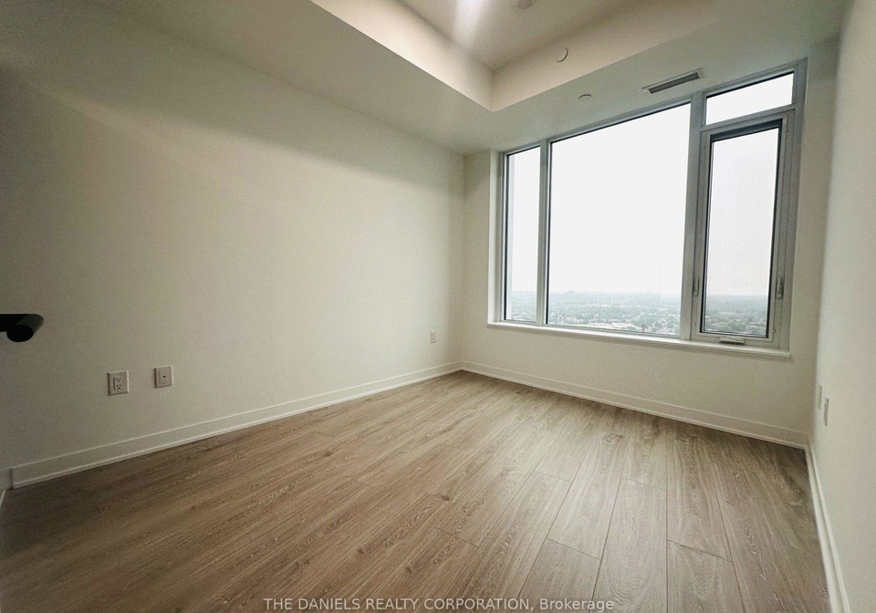 2495-eglinton-avenue-w-mississauga-ontario-w13563344