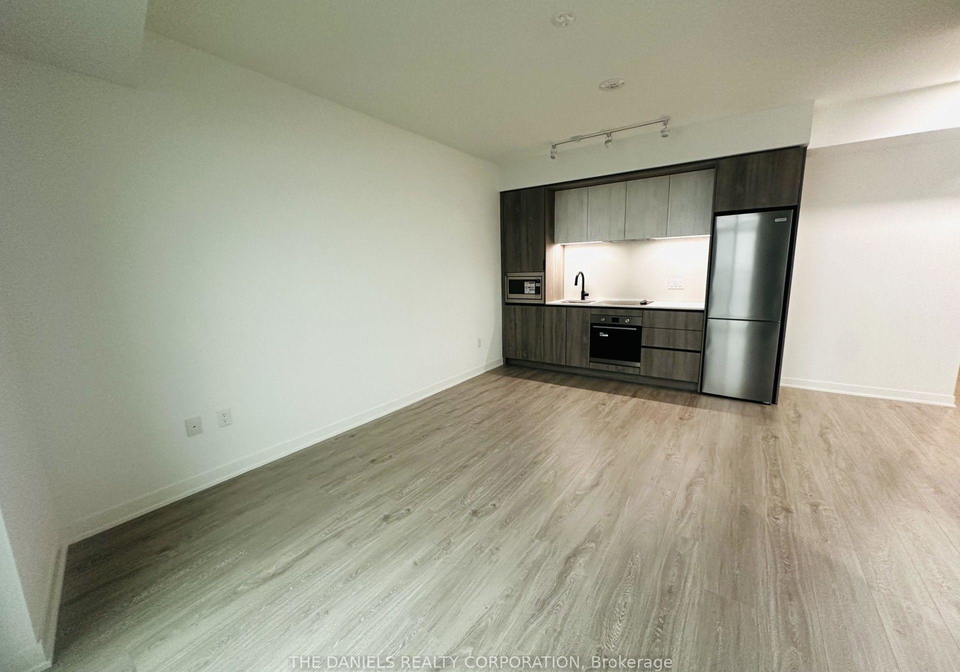 2495-eglinton-avenue-w-mississauga-ontario-w13563344