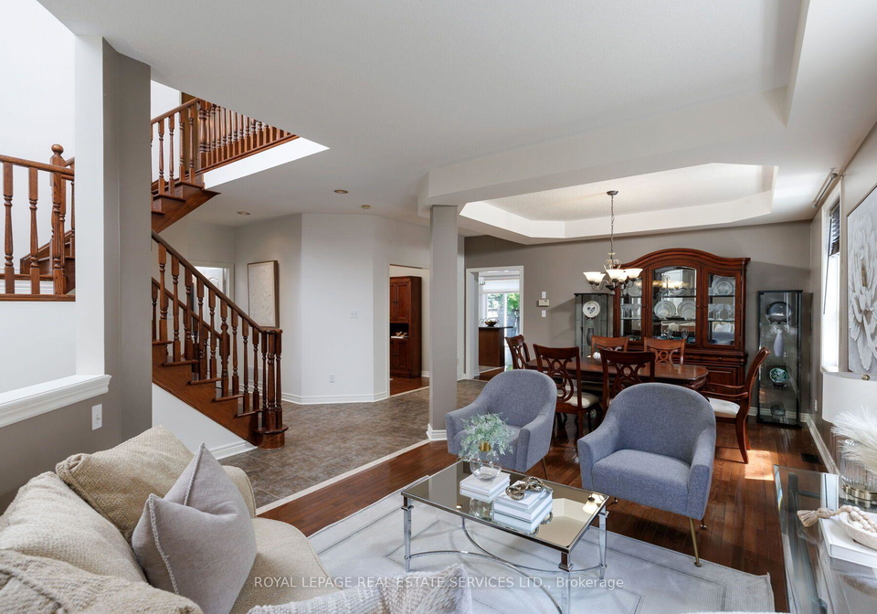 2190-kingsridge-drive-oakville-ontario-w13563398