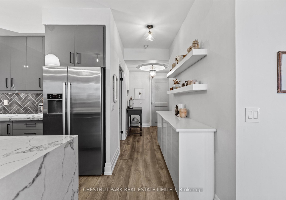 2087-lake-shore-boulevard-w-toronto-etobicoke-ontario-w13563406