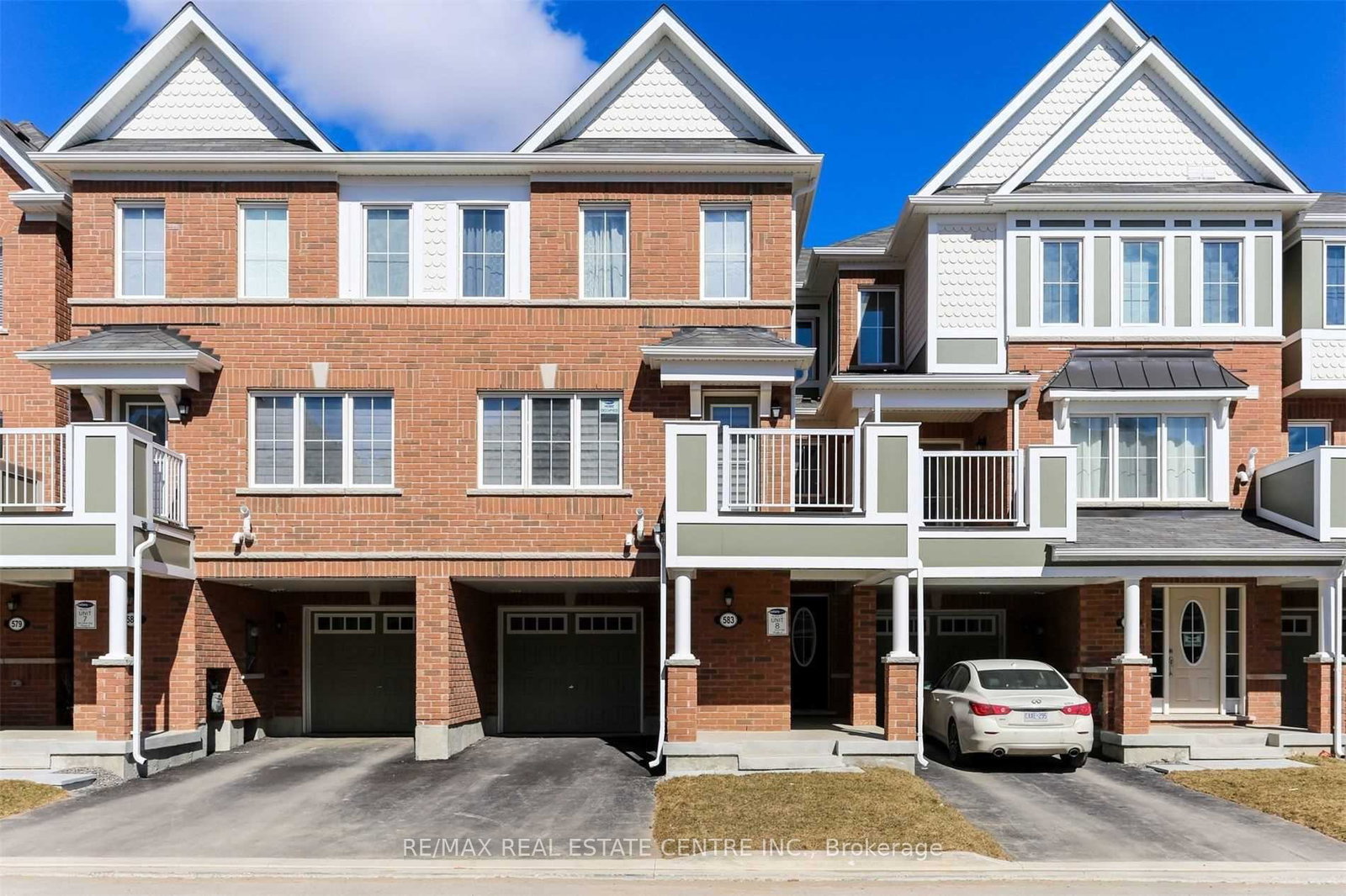 583-allport-gate-milton-ontario-w13563576
