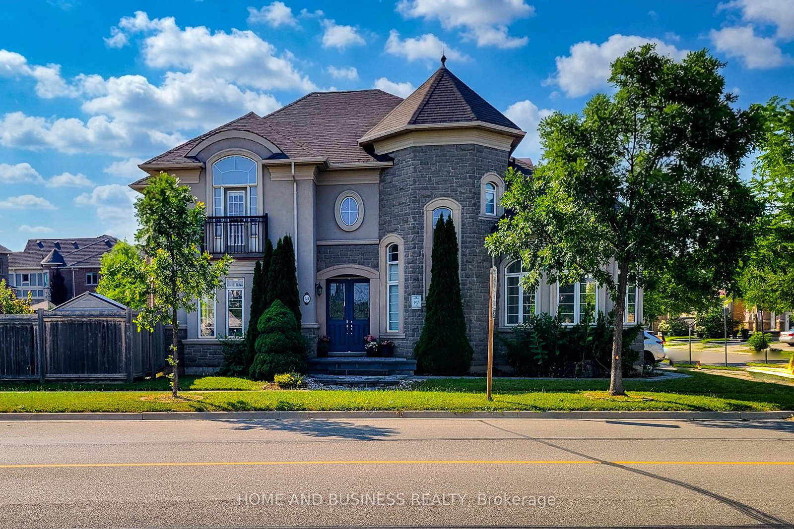 43-sixteen-mile-drive-oakville-ontario-w13563602