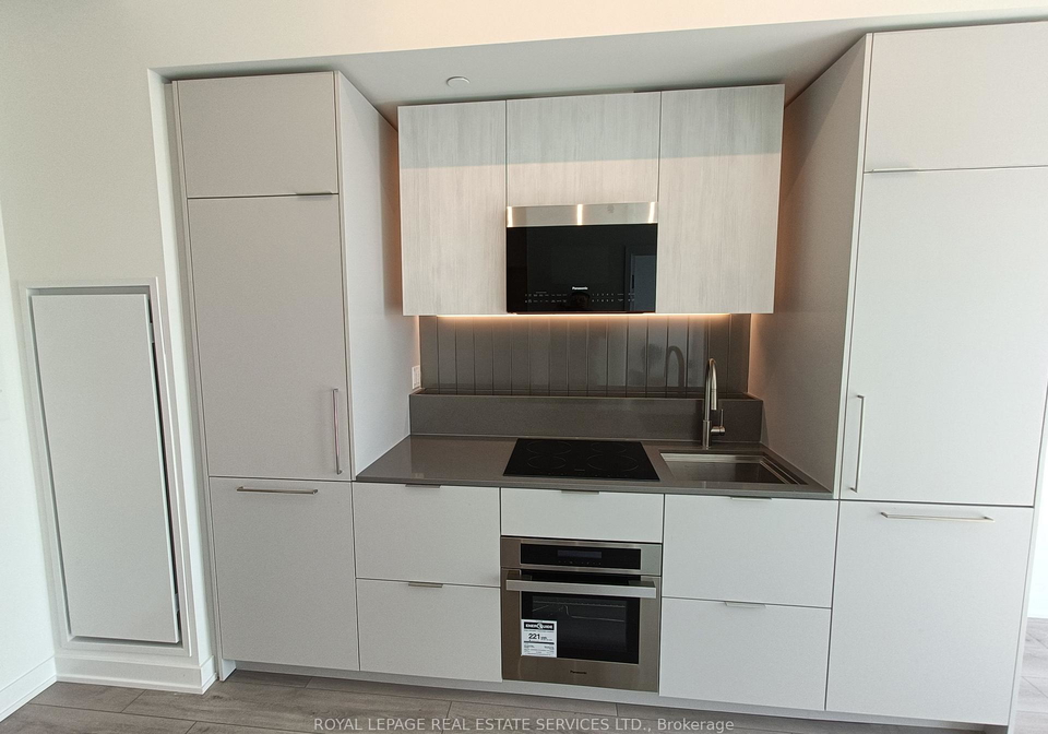 1-fairview-road-e-mississauga-ontario-w13563764