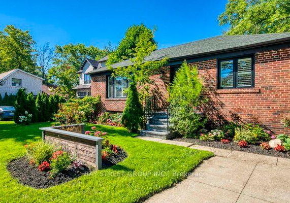 538-fourth-line-oakville-ontario-w13563852