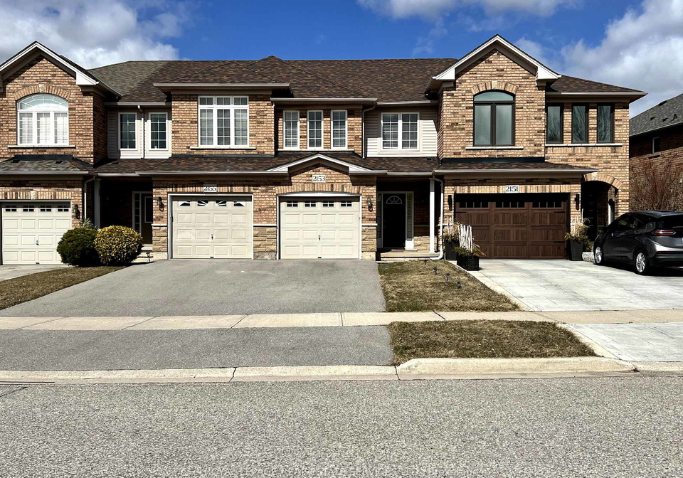 2153-redstone-crescent-oakville-ontario-w13563866