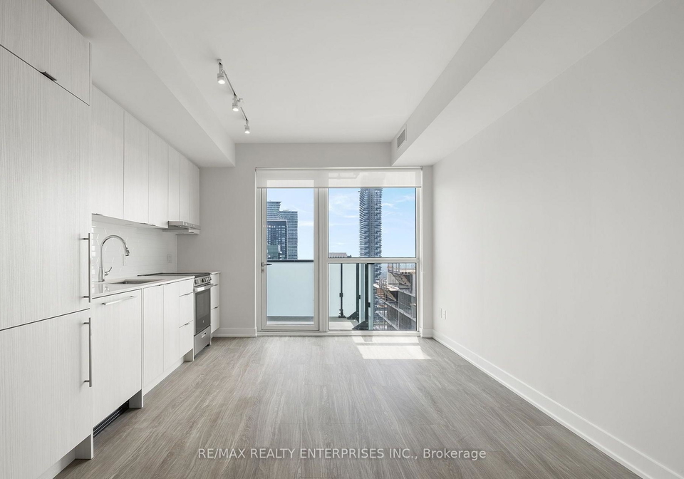 4130-parkside-village-drive-mississauga-ontario-w13564296
