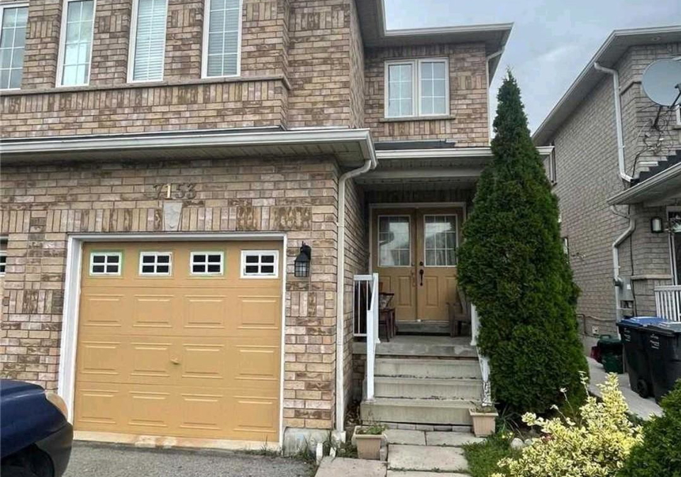 7153-village-walk-mississauga-ontario-w13564316