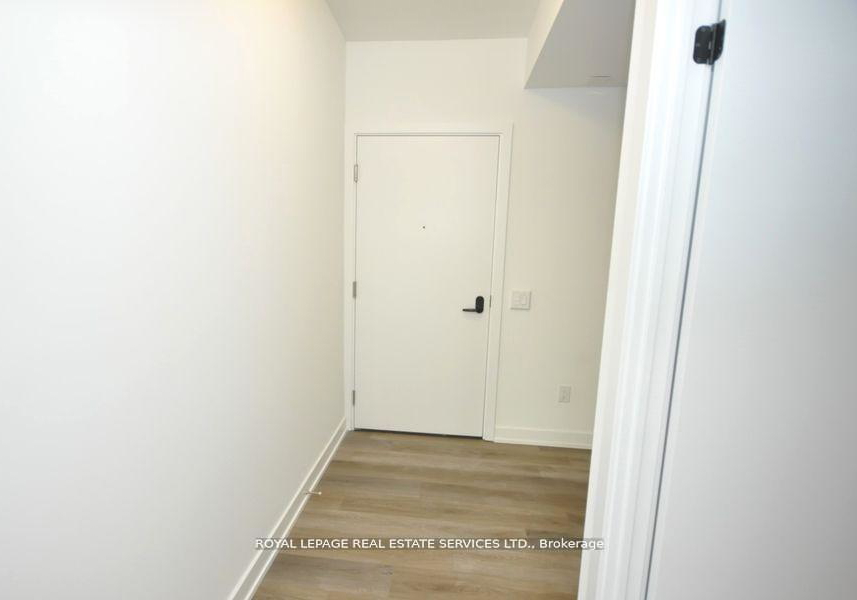 215-lakeshore-road-w-mississauga-ontario-w13564448