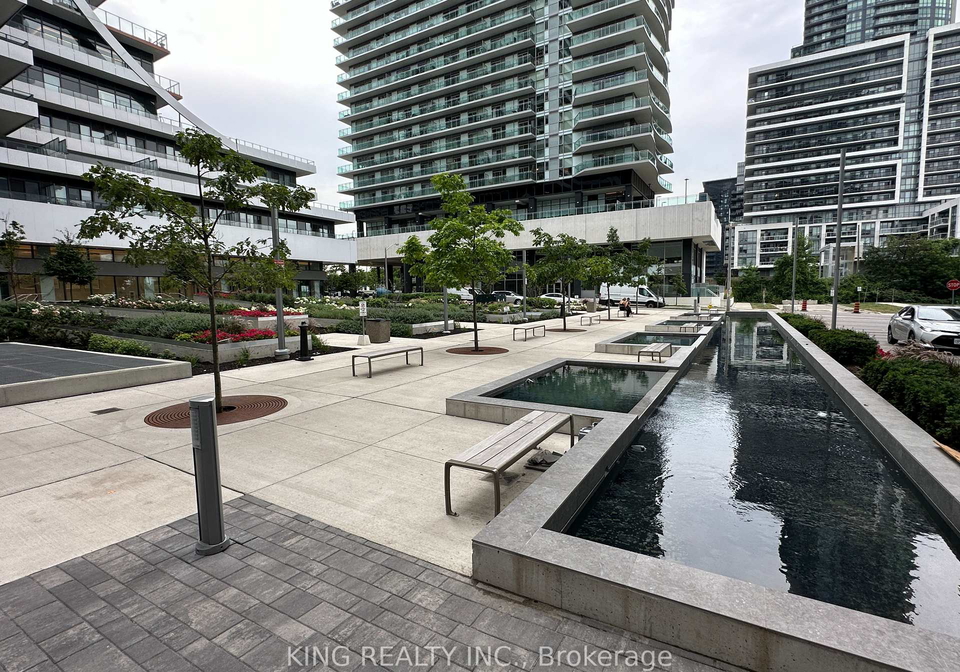 20-shore-breeze-drive-toronto-etobicoke-ontario-w13564556