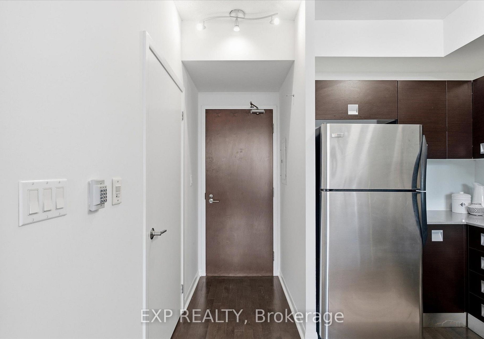 3391-bloor-street-w-toronto-etobicoke-ontario-w13564772